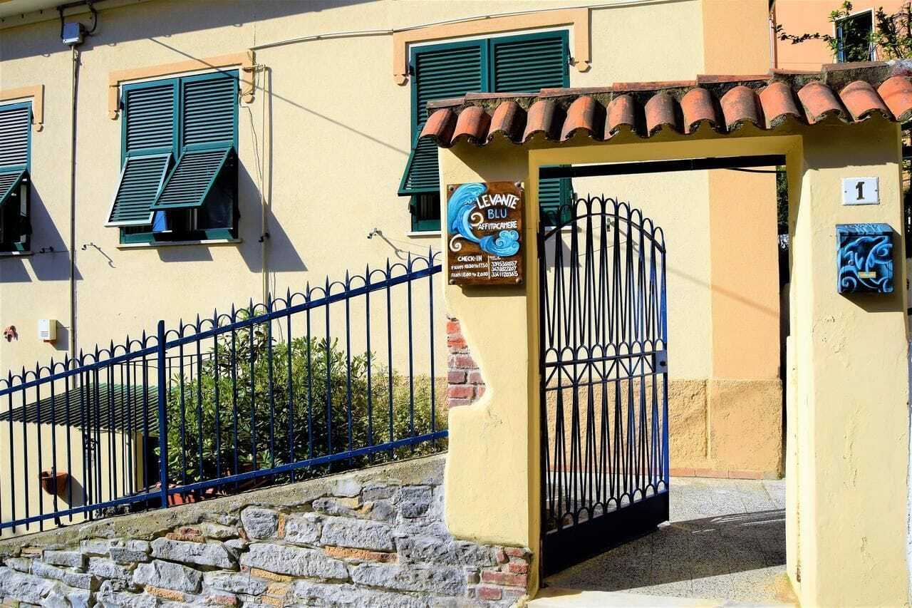 Levante Blu Специя Экстерьер фото